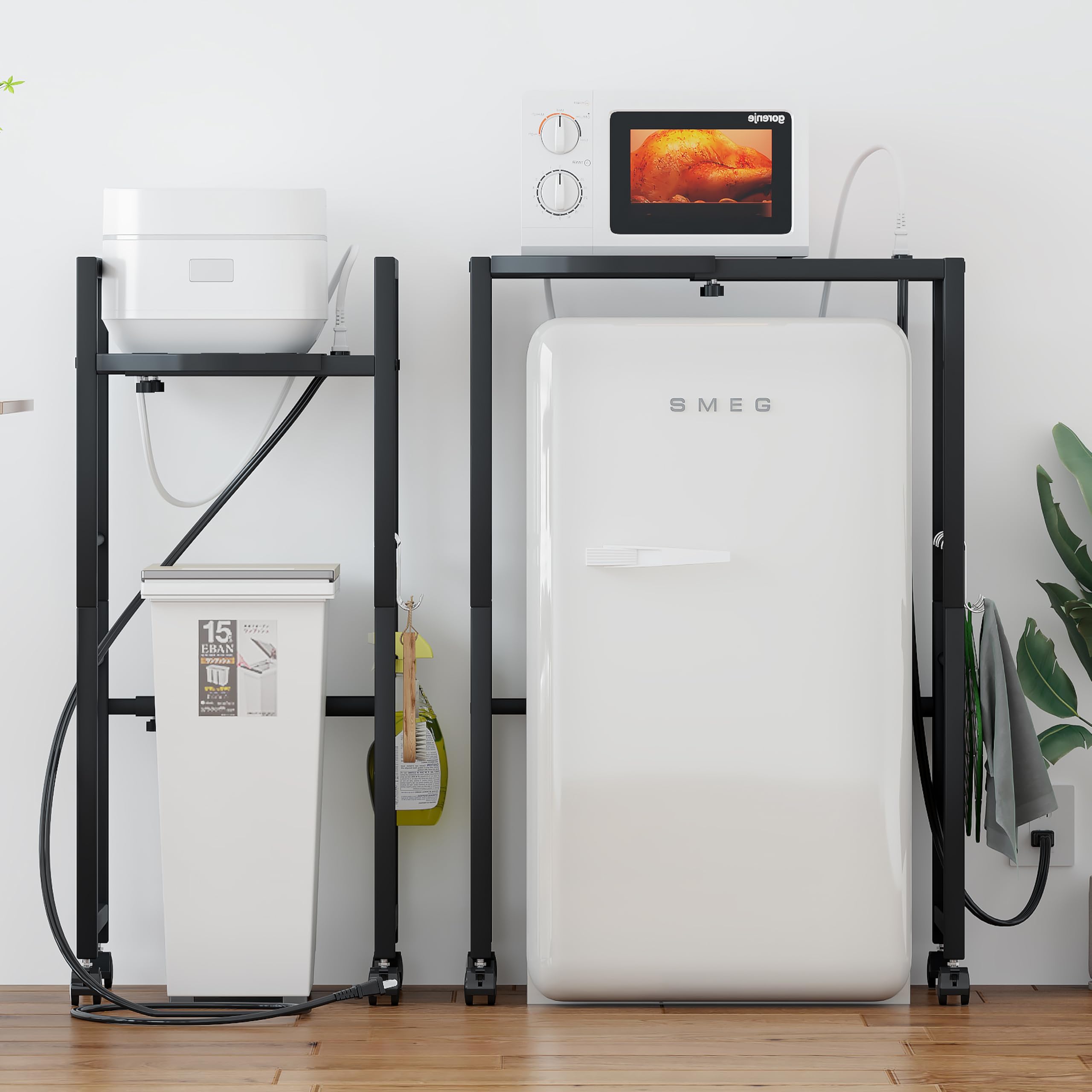 LunarLight ゴミ箱上ラック 幅40-60奥行34高さ90cm 多機能横幅伸縮式 コンセント付き キッチンツールラック レンジ台 オーペンラック ゴミ箱収納 プリント台ラック 可動式棚板多段調整 幅40-60無段階調整可能 Sフック付き 荷重35kg 錆び防止 耐摩耗性 防水性 耐熱性機能（ブラック黒）